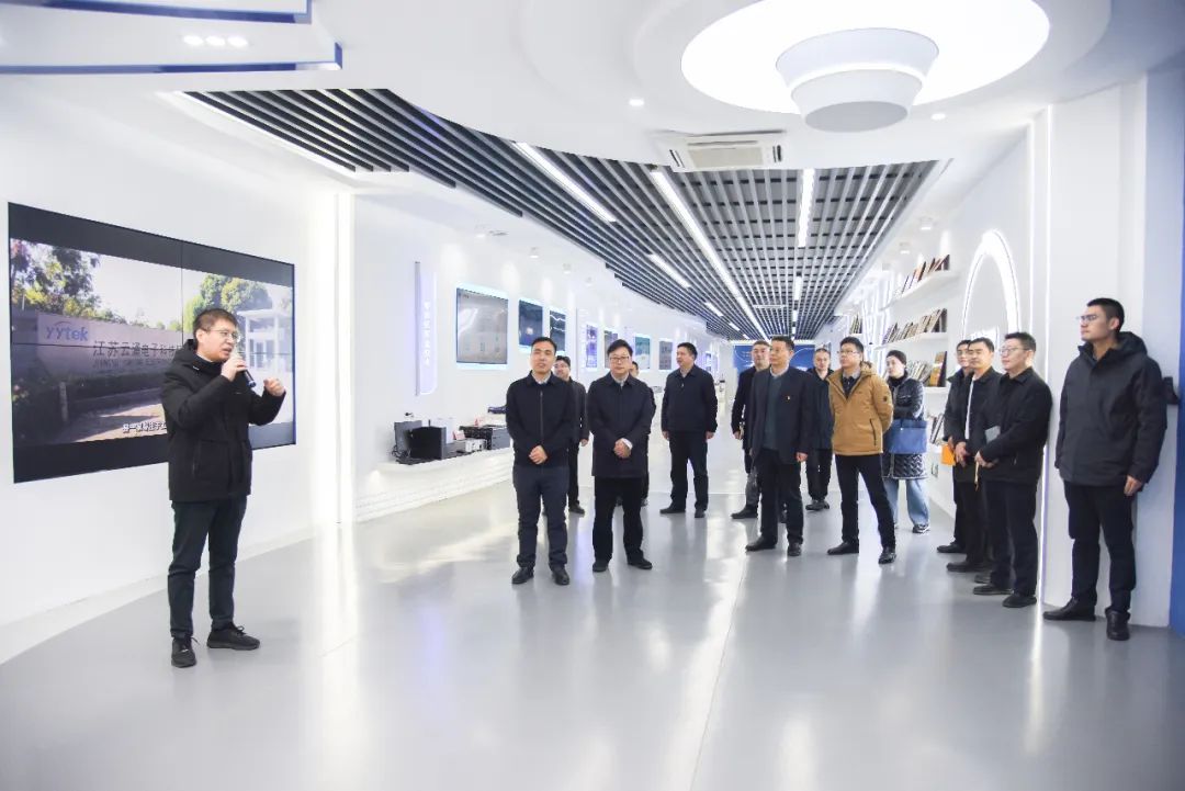 海陵區(qū)電子信息產業(yè)服務專班蒞臨云涌科技開展企業(yè)行活動 海陵區(qū)電子信息產業(yè)服務專班蒞臨云涌科技開展企業(yè)行活動